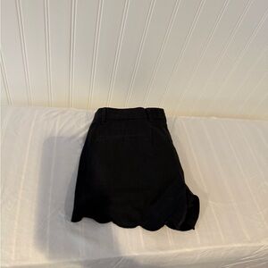 Gap Black Scalloped mini shorts